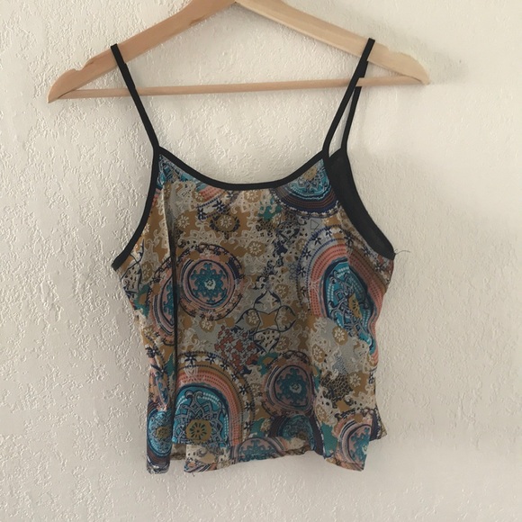 Flowy Cropped paisley Tank - Picture 5 of 9